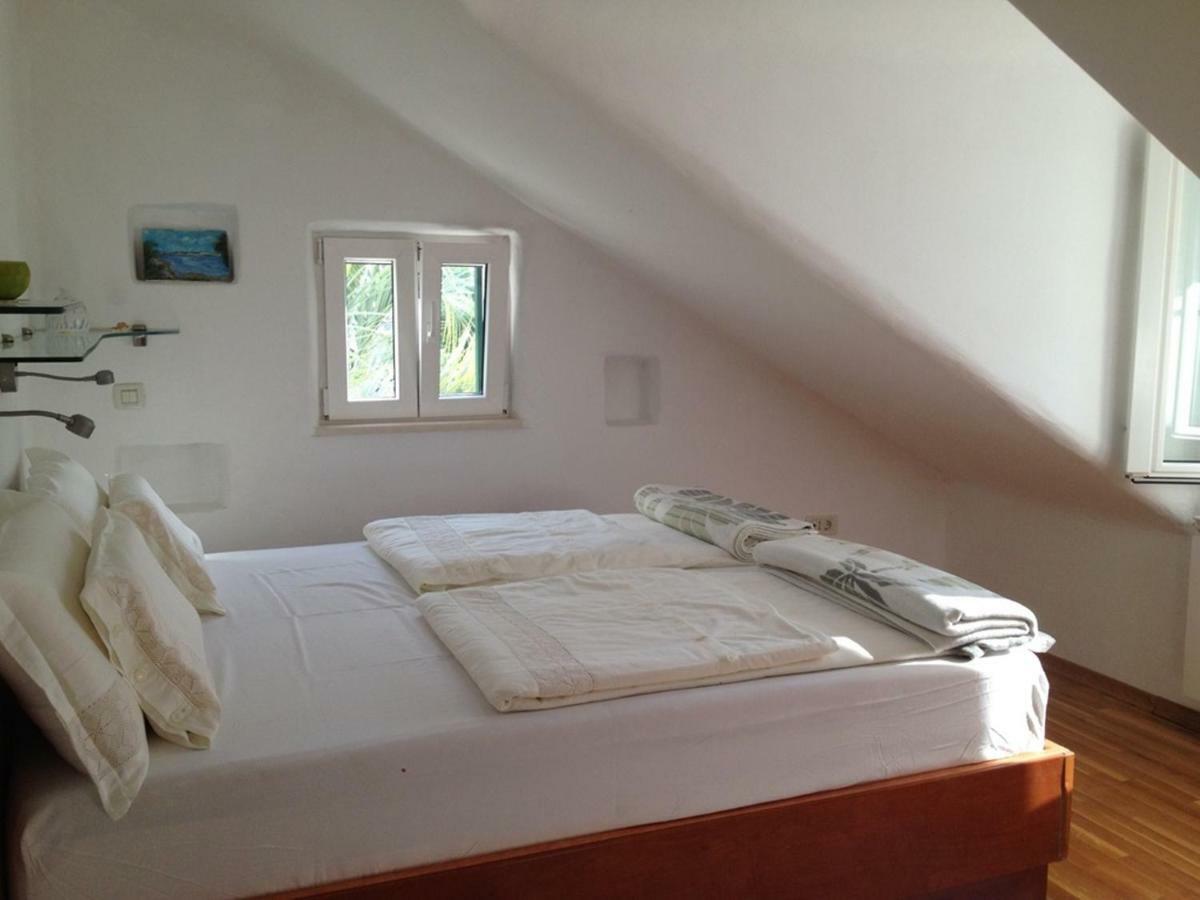 Deluxe Villa Sirena On The Beach With Pool Supetar Luaran gambar